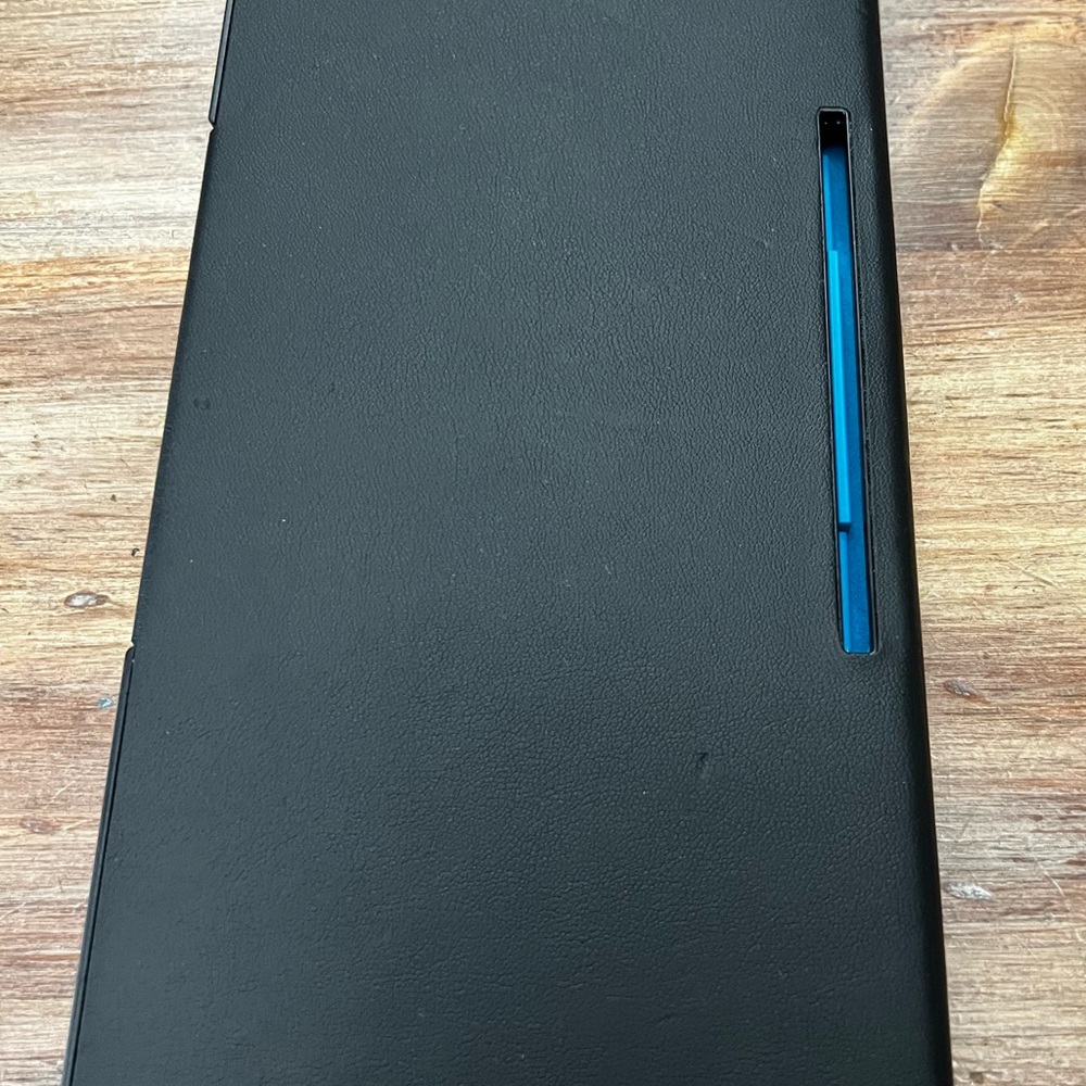 Logitech Wireless Bluetooth Keyboard - Picture 7 of 10